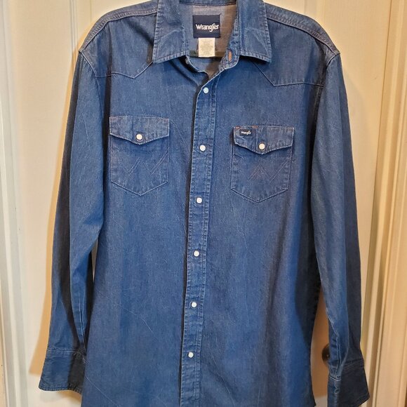 Classic Vintage Wrangler Pearl Snap Button-up- XLT Great Cowboy Denim shirt - Picture 1 of 7